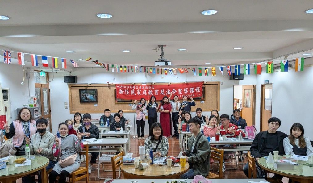 Sở di trú mời diễn giả thuộc thế hệ thứ hai của di dân mới Bùi Thị Hoài đến chia sẻ văn hóa Việt Nam tại Nghi Lan
