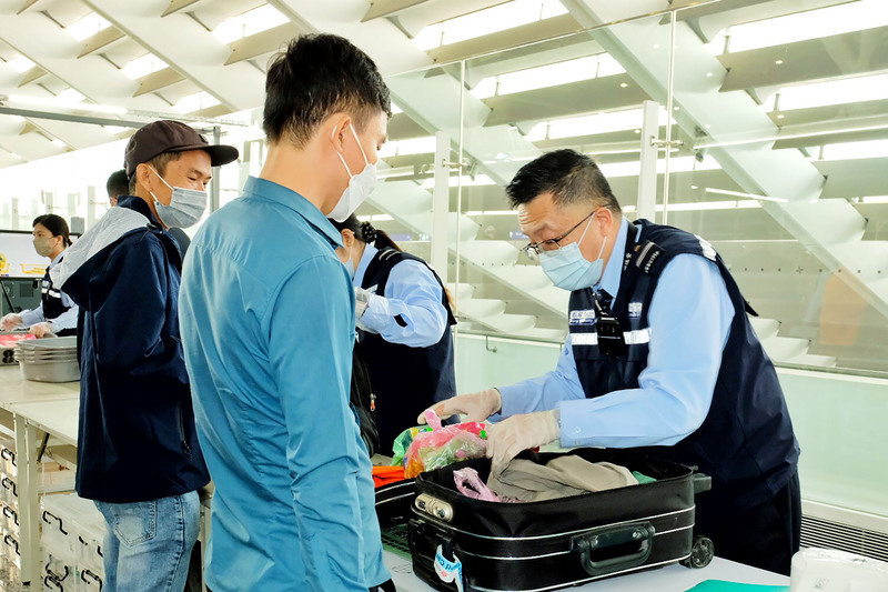 Sở Di dân nhắc nhở không được mang theo sản phẩm chứa thịt lợn từ vùng dịch khi nhập cảnh vào Đài Loan