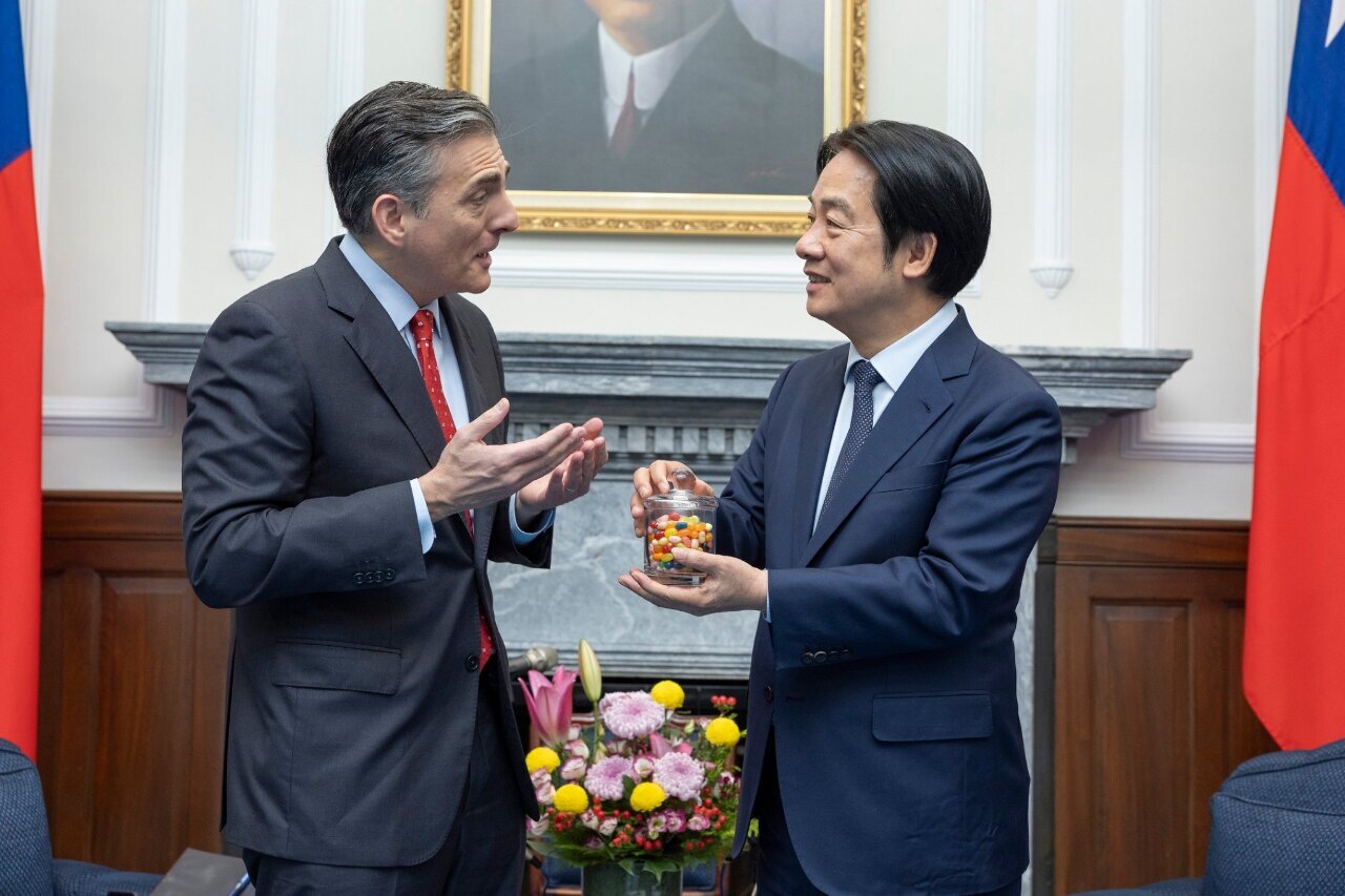Tổng thống tiếp kiến phái đoàn Quỹ Tổng thống Ronald Reagan, nhấn mạnh thực tiễn “Phương án Hành động Bốn trụ cột Hoà bình”