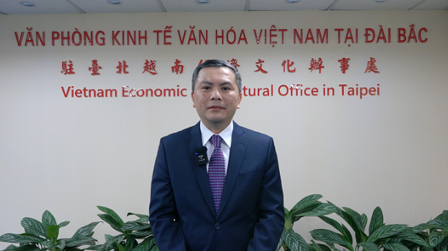 Chủ nhiệm Văn phòng KTVH Việt Nam tại Đài Bắc ông Vũ Tiến Dũng gửi lời chúc Tết tới thính giả đài Rti và cộng đồng người Việt tại Đài Loan (ảnh: Rti)