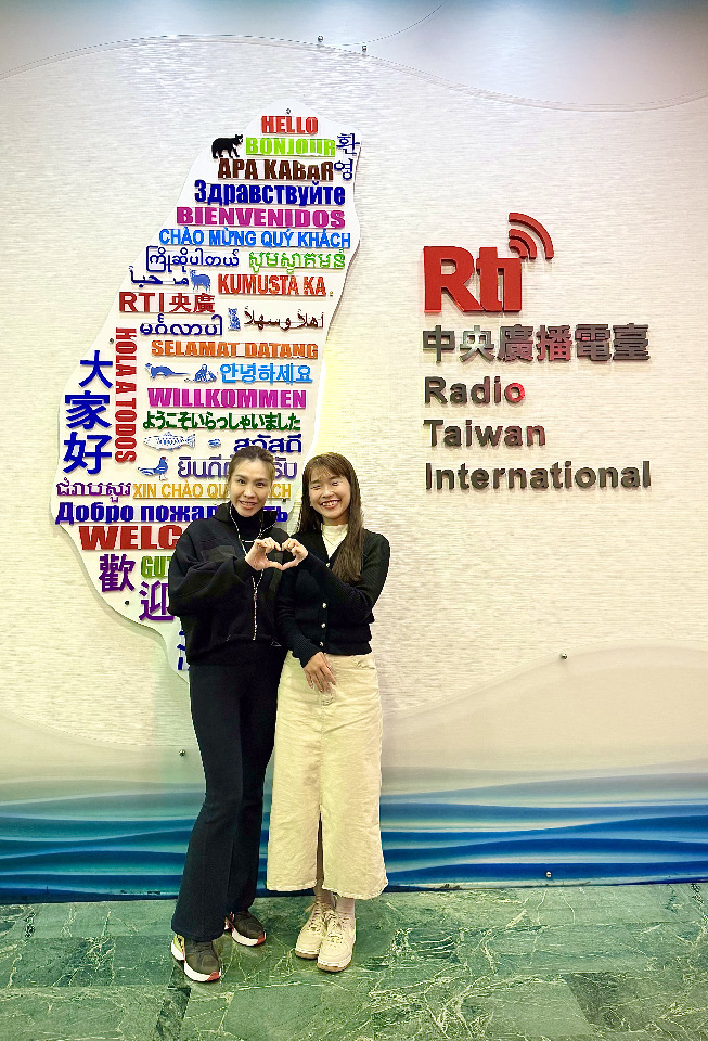 Đón nghe “The Power of New Immigrants”, tìm hiểu những thách thức trên con đường học vấn đầy gian nan của học sinh chuyển tiếp từ nước ngoài