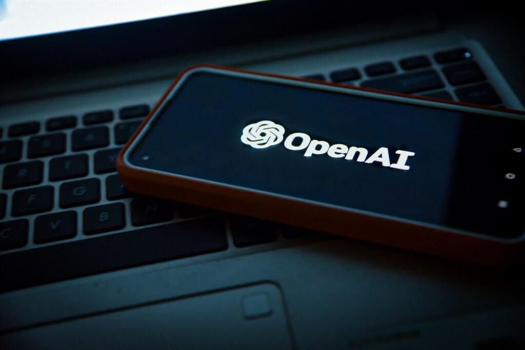Oracle được cho sẽ chi 1,2 nghìn tỷ Đài tệ để mua chip NVIDIA, phục vụ trung tâm dữ liệu cho OpenAI